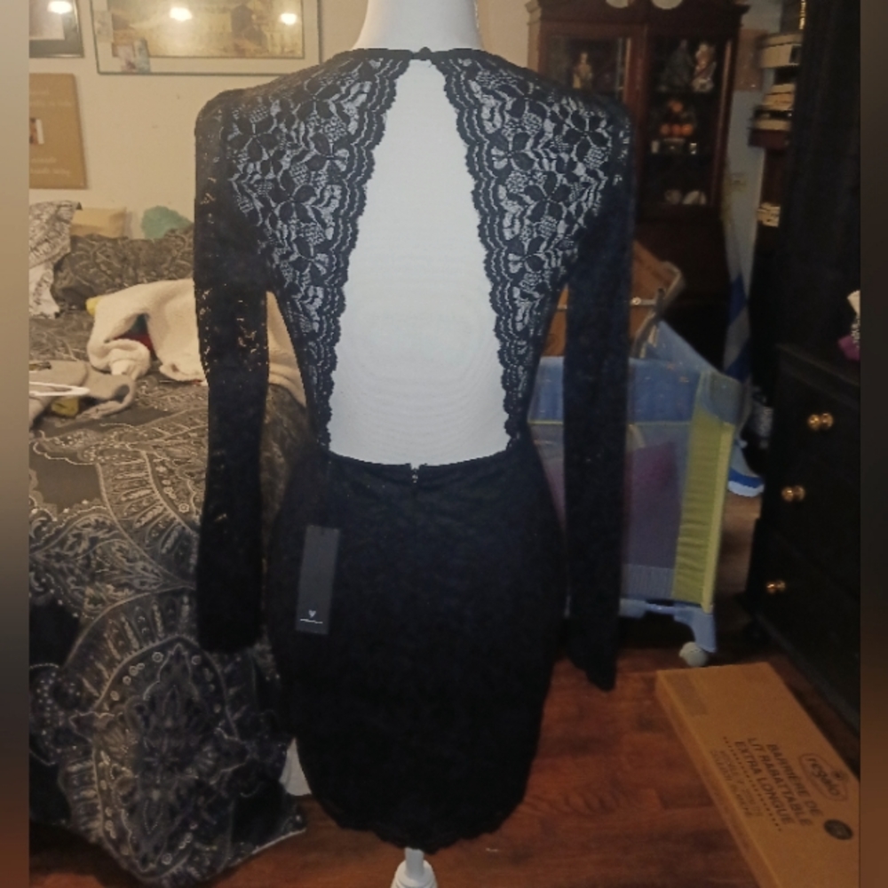 Black open back lace Lulu's dress
